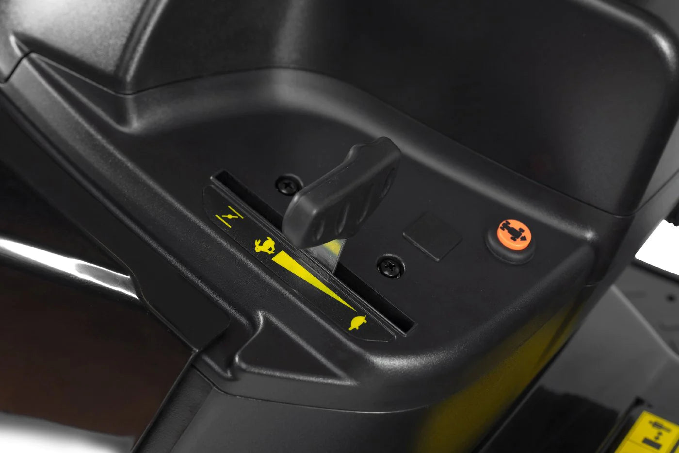 Alpina Rasentraktor AT4 84 A – Modell 2024 - Rasenmäher Angebot